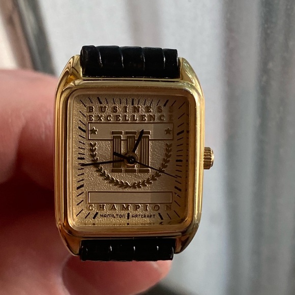 Vintage 1992 Womans Hamilton watch. - Picture 4 of 12